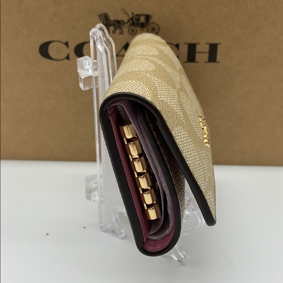 COACH Five Ring Key Case In Signature Canvas - Picture 4 of 16
